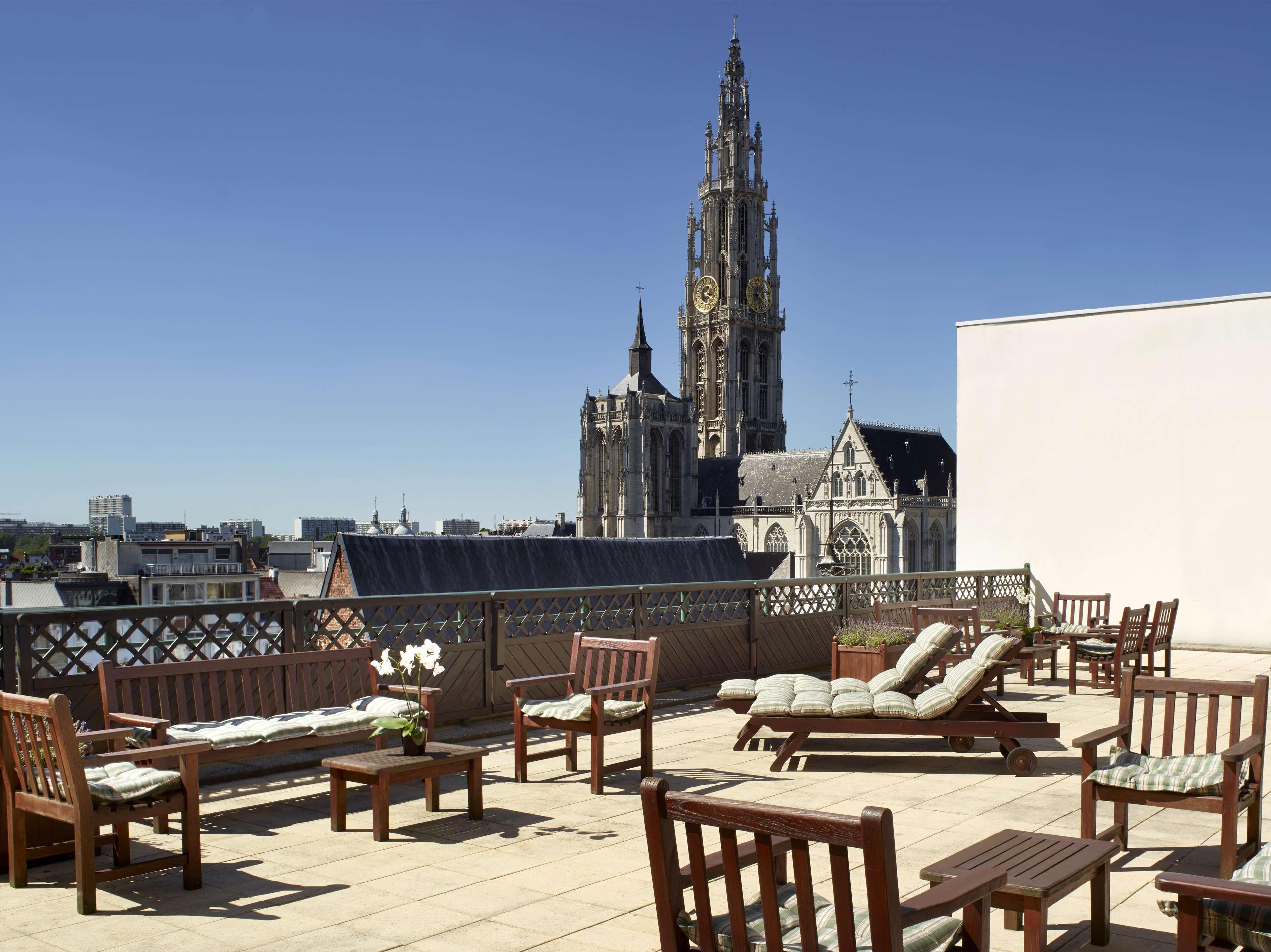 Hilton Antwerp Old Town Hotel Bagian luar foto