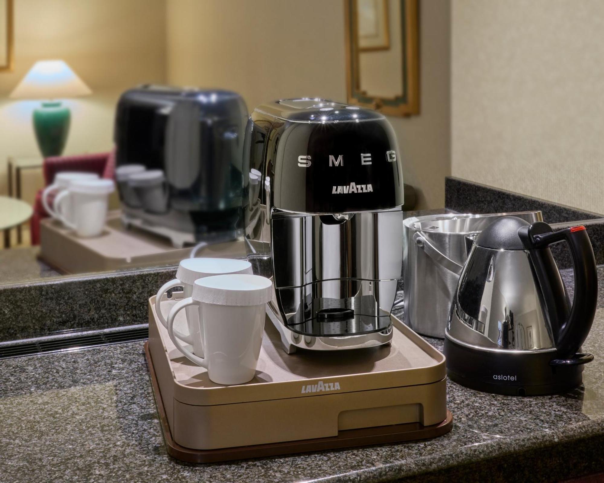 Hilton Antwerp Old Town Hotel Bagian luar foto