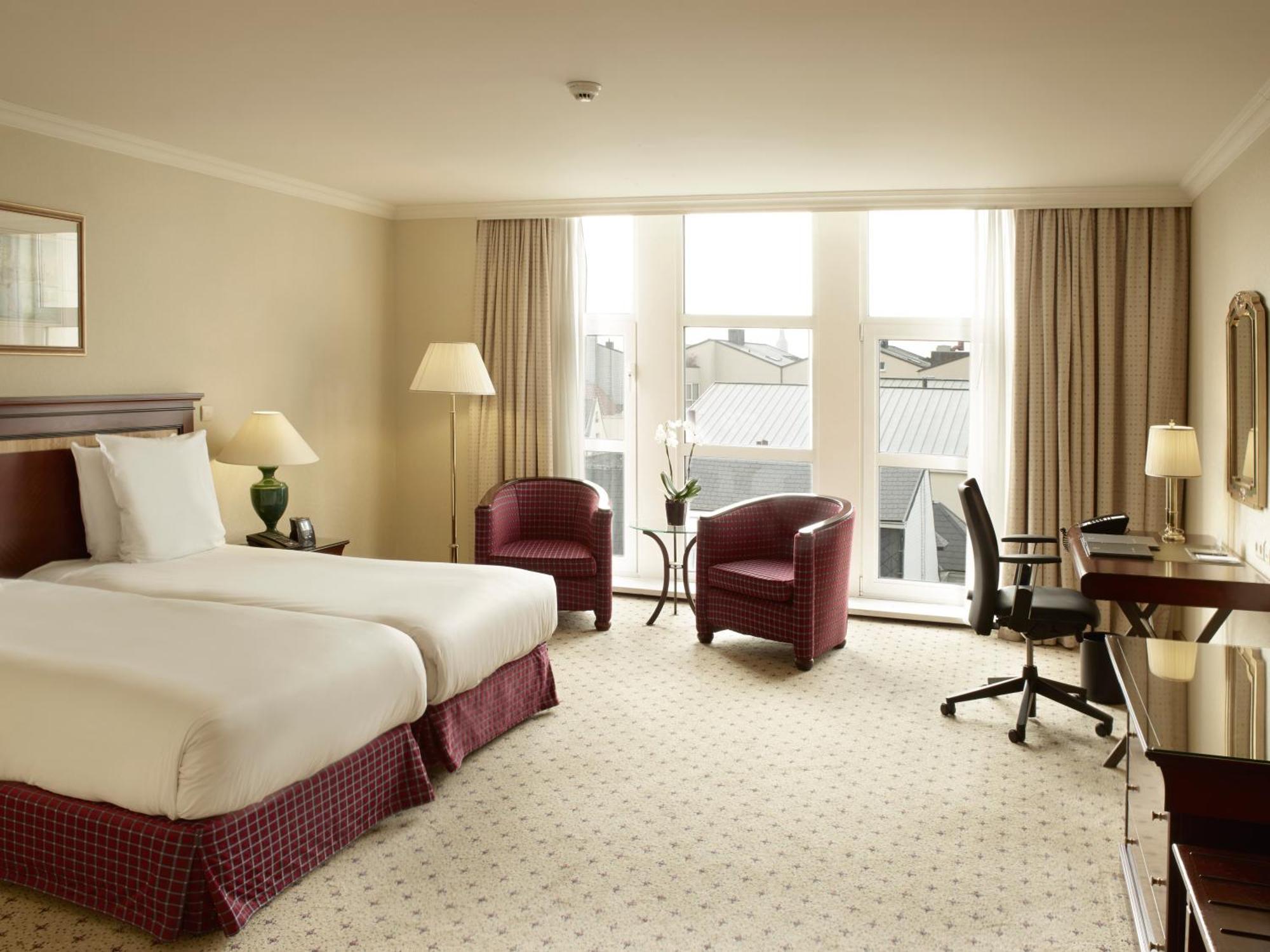 Hilton Antwerp Old Town Hotel Bagian luar foto
