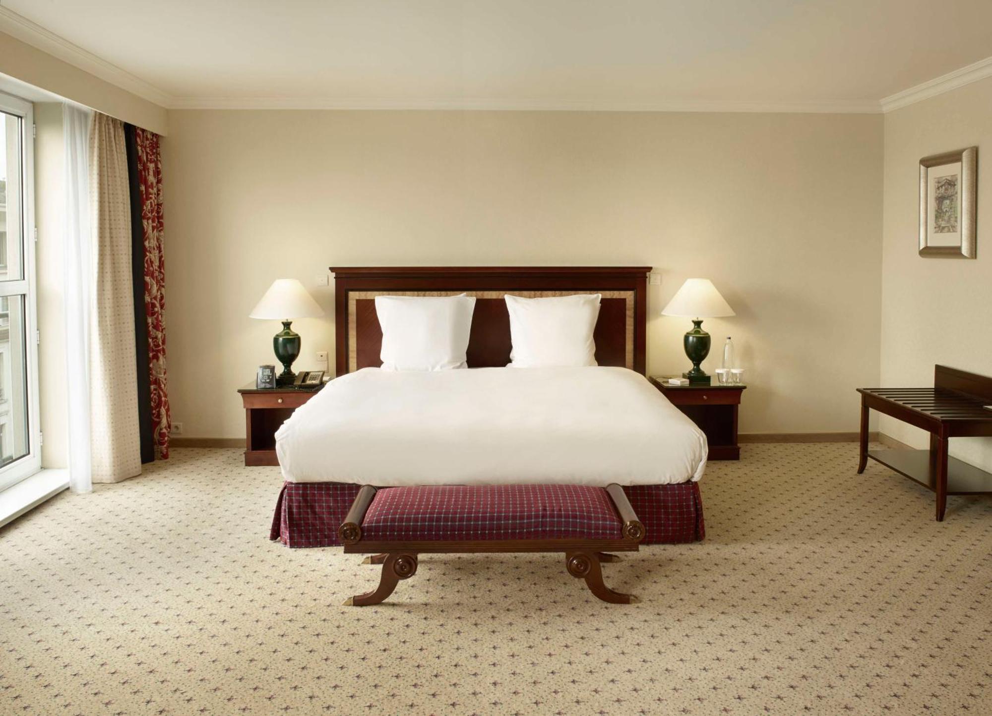 Hilton Antwerp Old Town Hotel Bagian luar foto