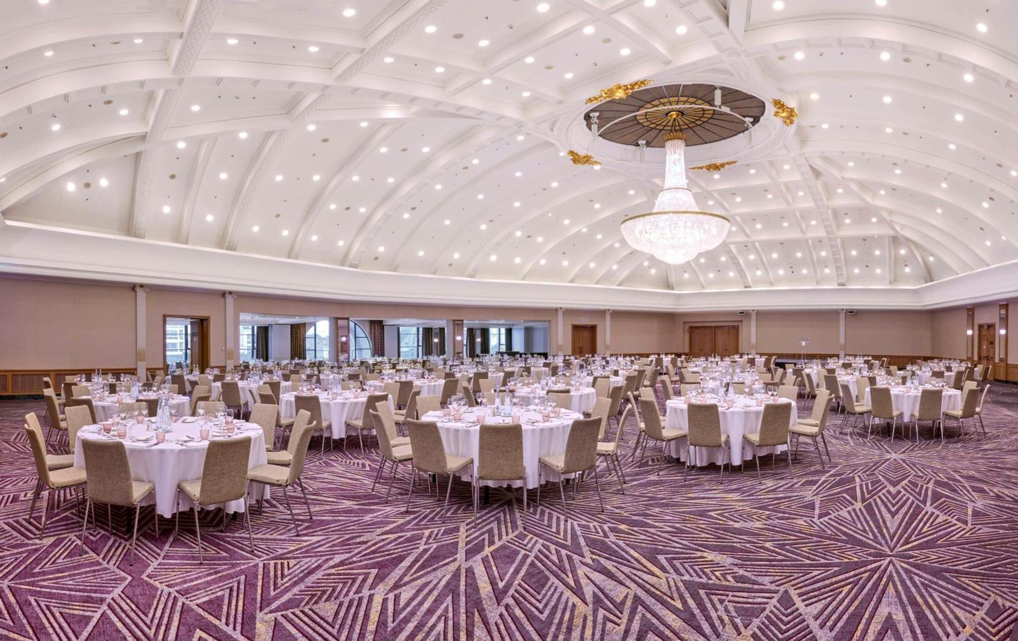Hilton Antwerp Old Town Hotel Bagian luar foto